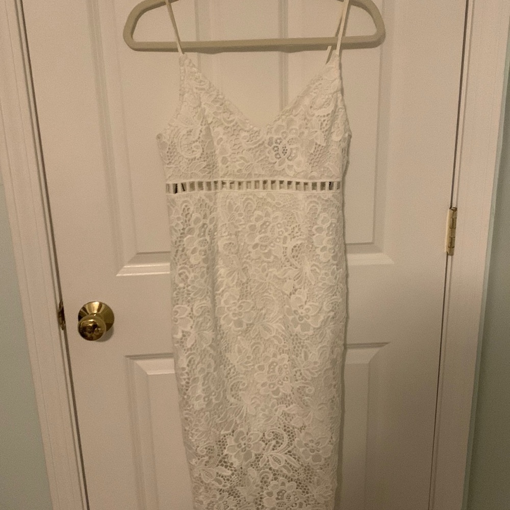 White lace dress